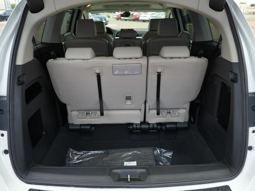new 2026 Honda Odyssey car, priced at $43,180