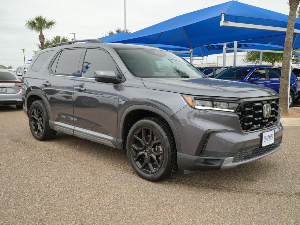 used 2025 Honda Pilot car, priced at $41,990