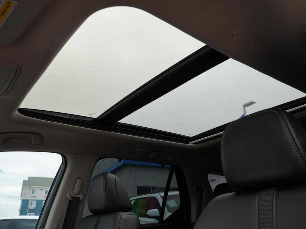 used 2025 Honda Pilot car, priced at $41,990