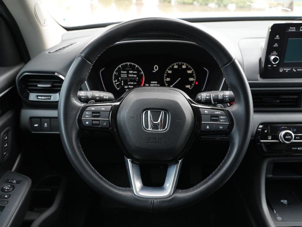 used 2025 Honda Pilot car, priced at $41,990