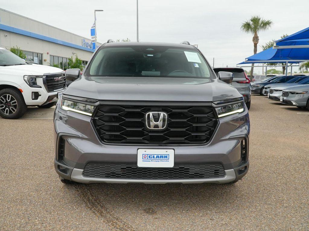 used 2025 Honda Pilot car, priced at $41,990