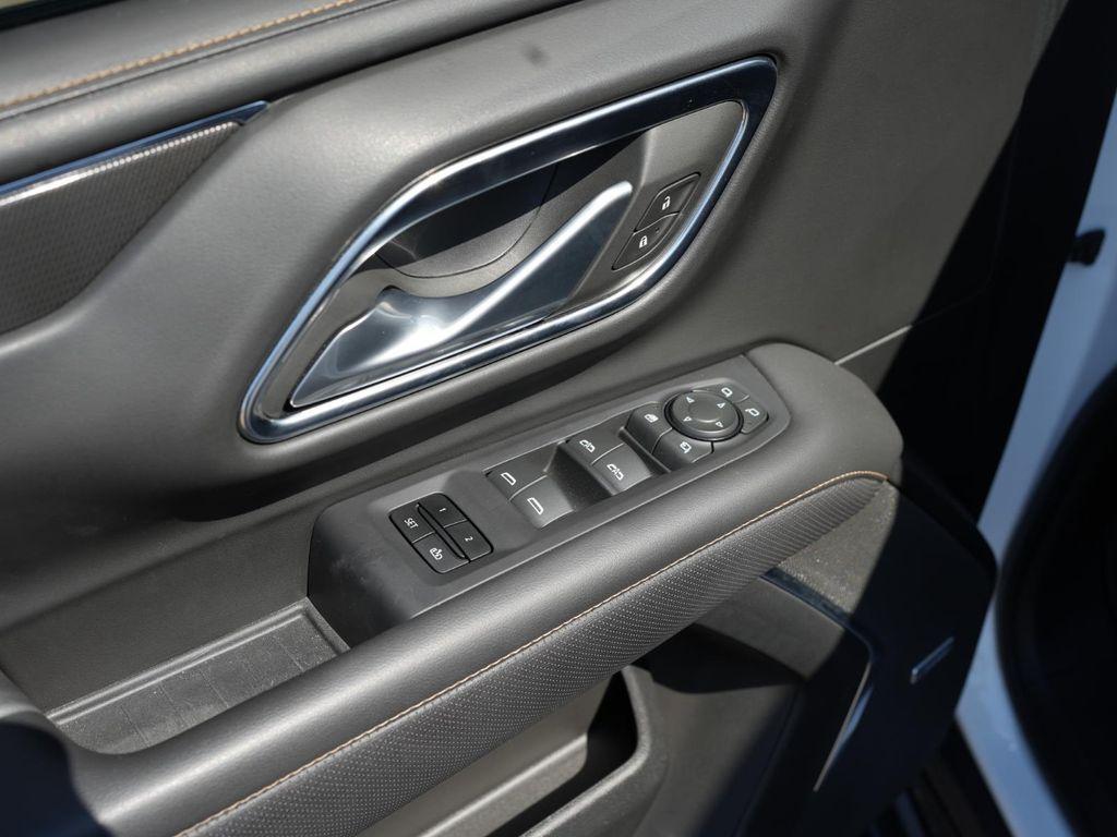 used 2024 GMC Yukon car, priced at $65,590