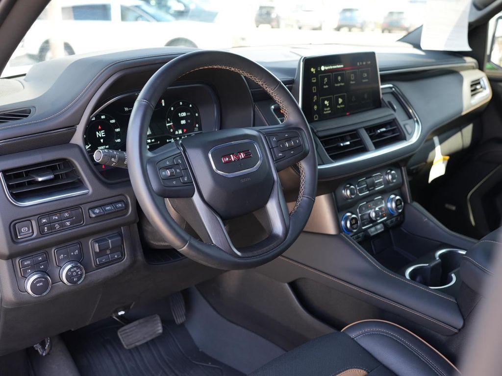 used 2024 GMC Yukon car, priced at $65,590