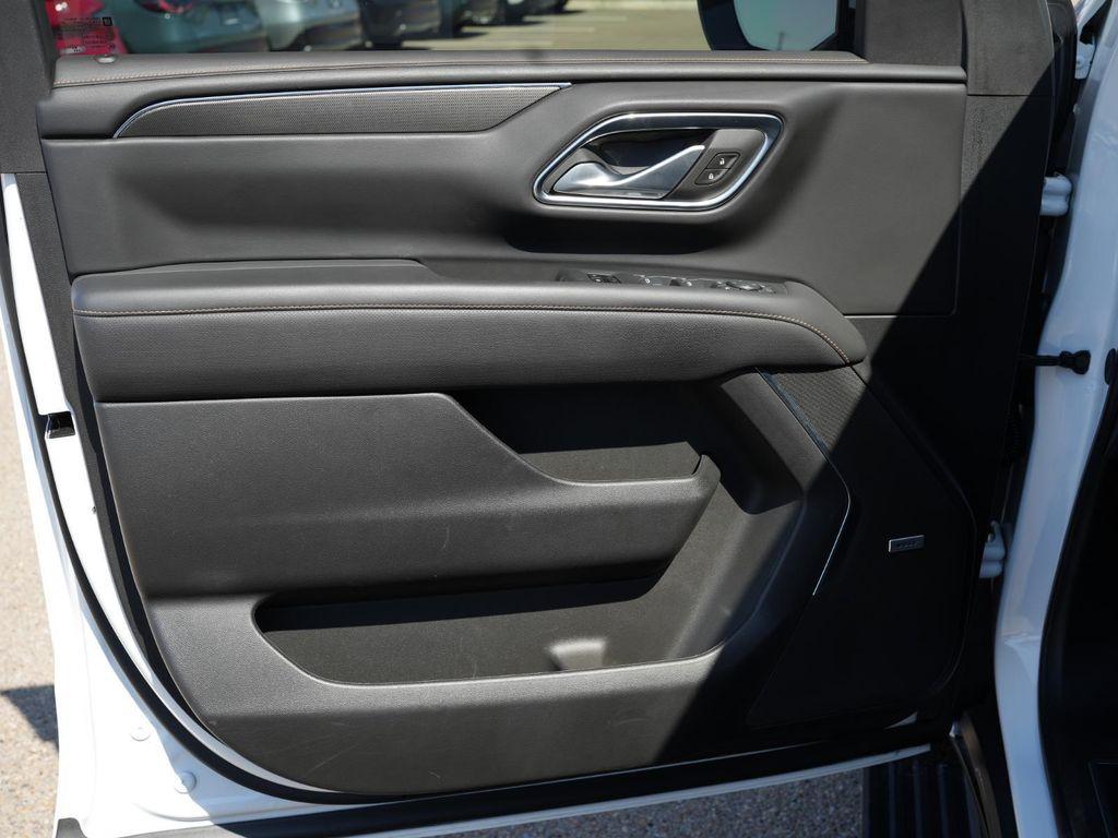 used 2024 GMC Yukon car, priced at $65,590