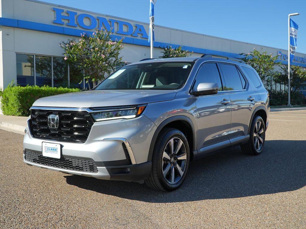 used 2024 Honda Pilot car, priced at $39,790