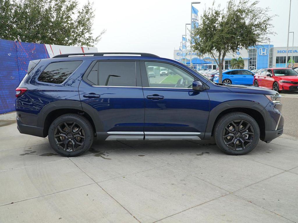 new 2025 Honda Pilot car, priced at $51,691