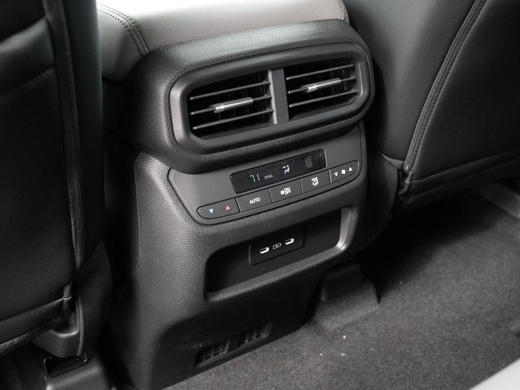 new 2025 Honda Pilot car, priced at $51,691