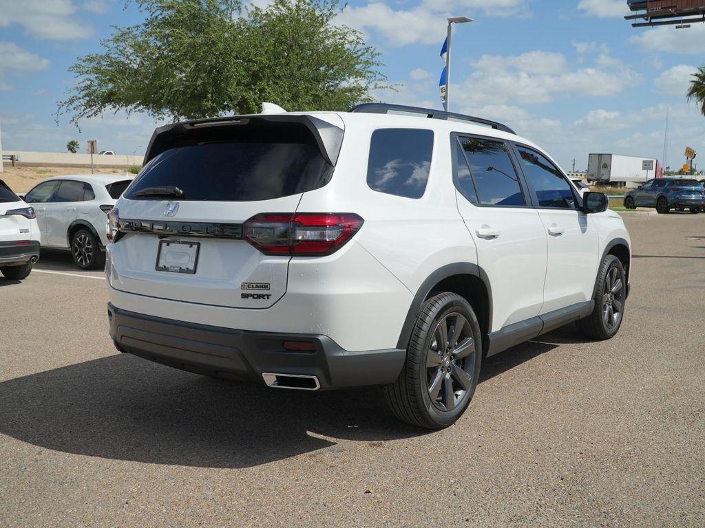 used 2025 Honda Pilot car, priced at $39,288