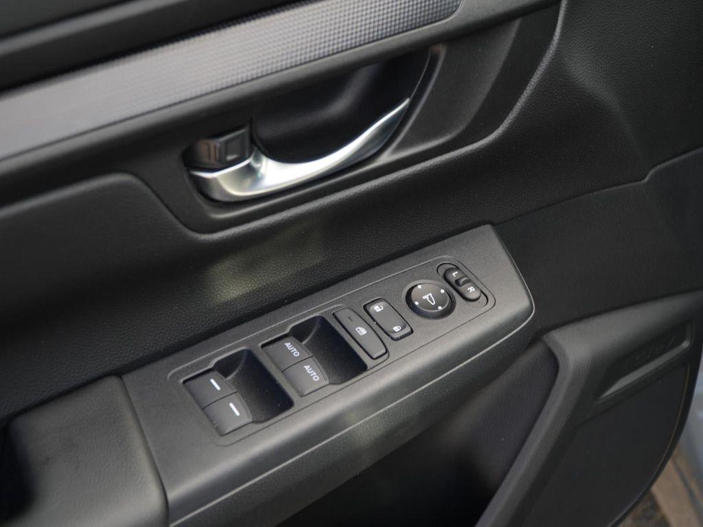 used 2025 Honda CR-V Hybrid car, priced at $32,688