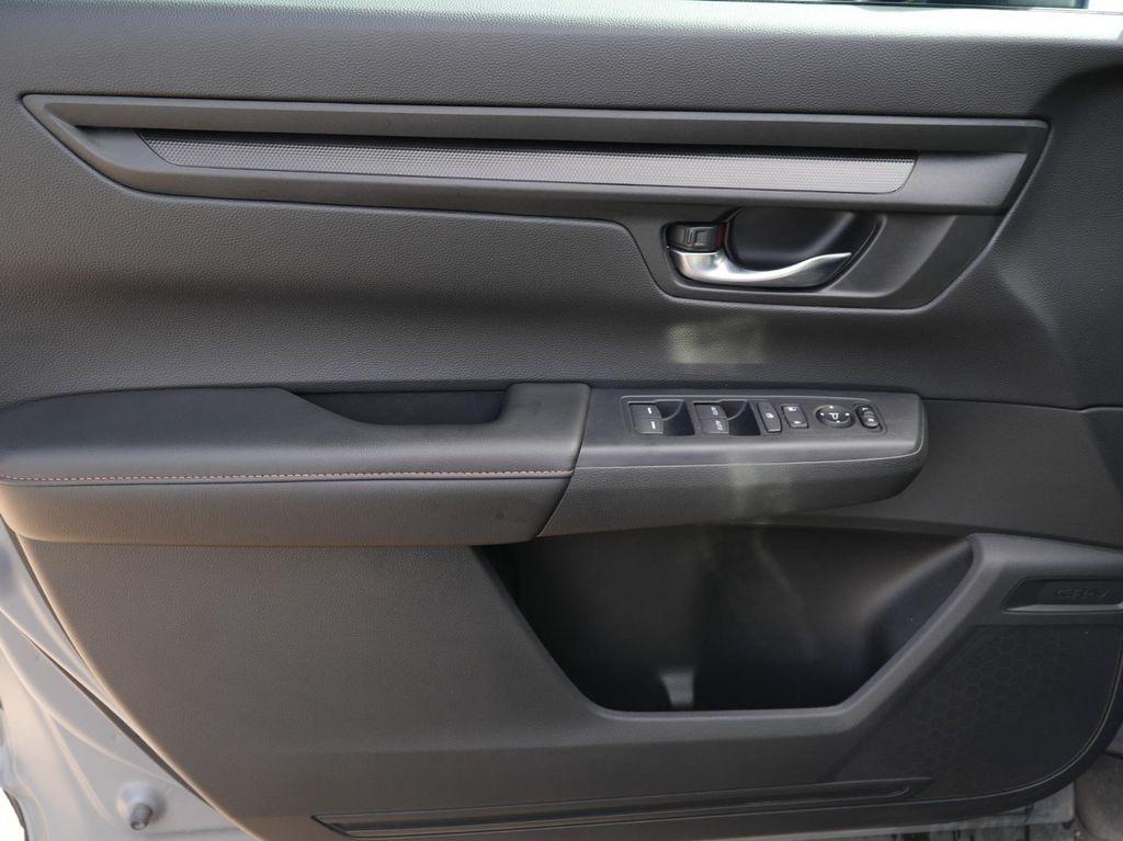used 2025 Honda CR-V Hybrid car, priced at $32,688
