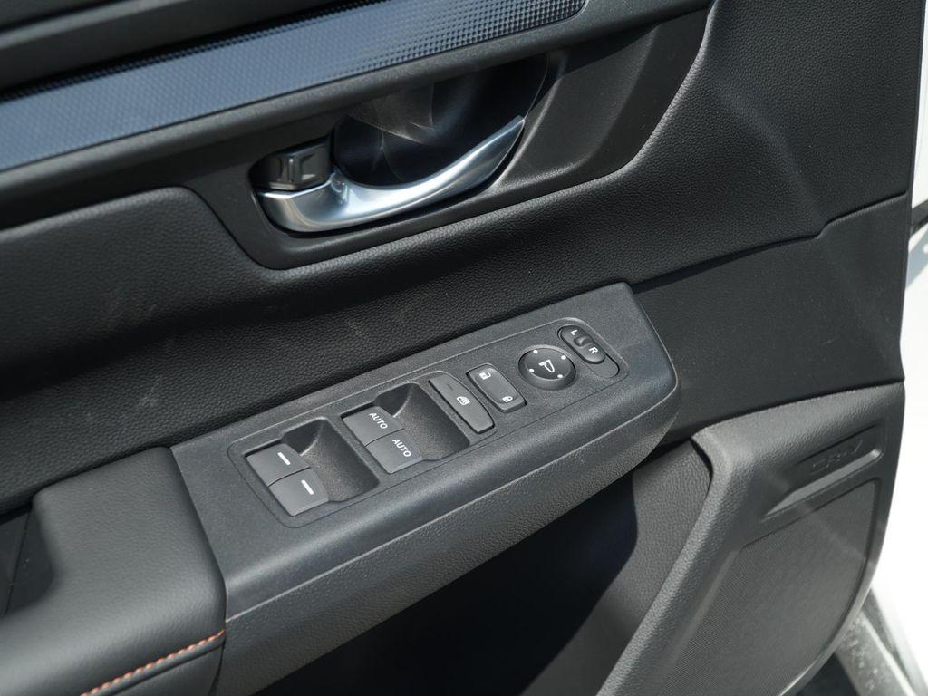 new 2026 Honda CR-V Hybrid car, priced at $39,302