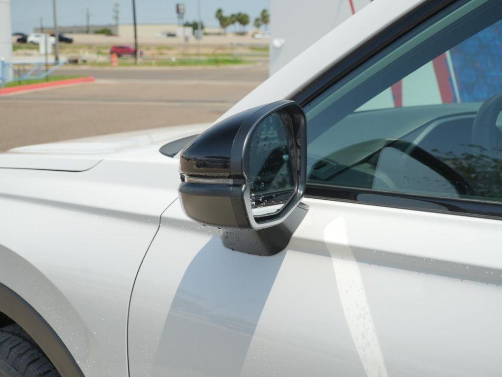 new 2026 Honda CR-V Hybrid car, priced at $39,302