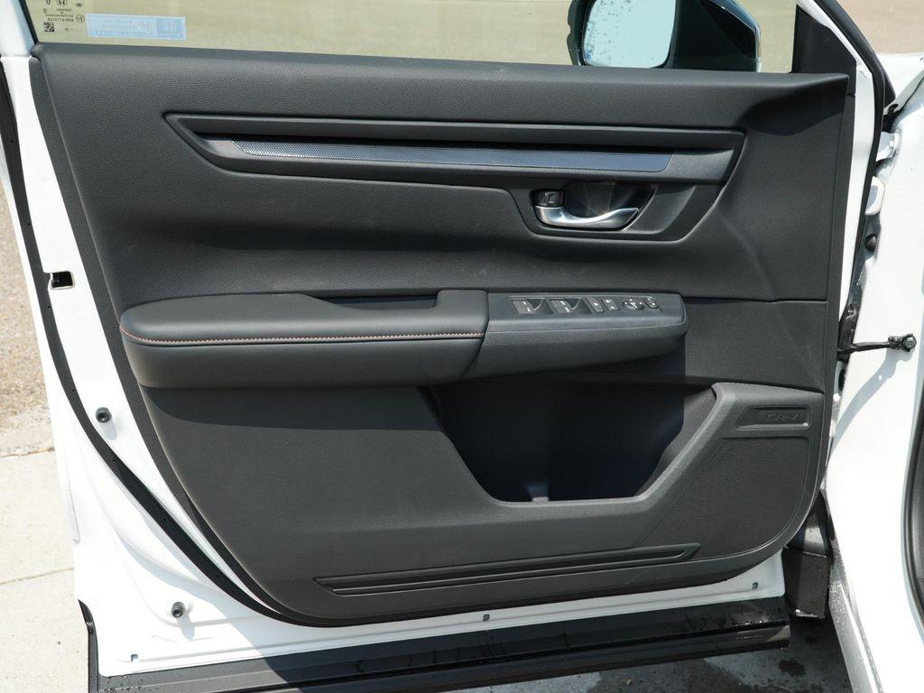 new 2026 Honda CR-V Hybrid car, priced at $39,302