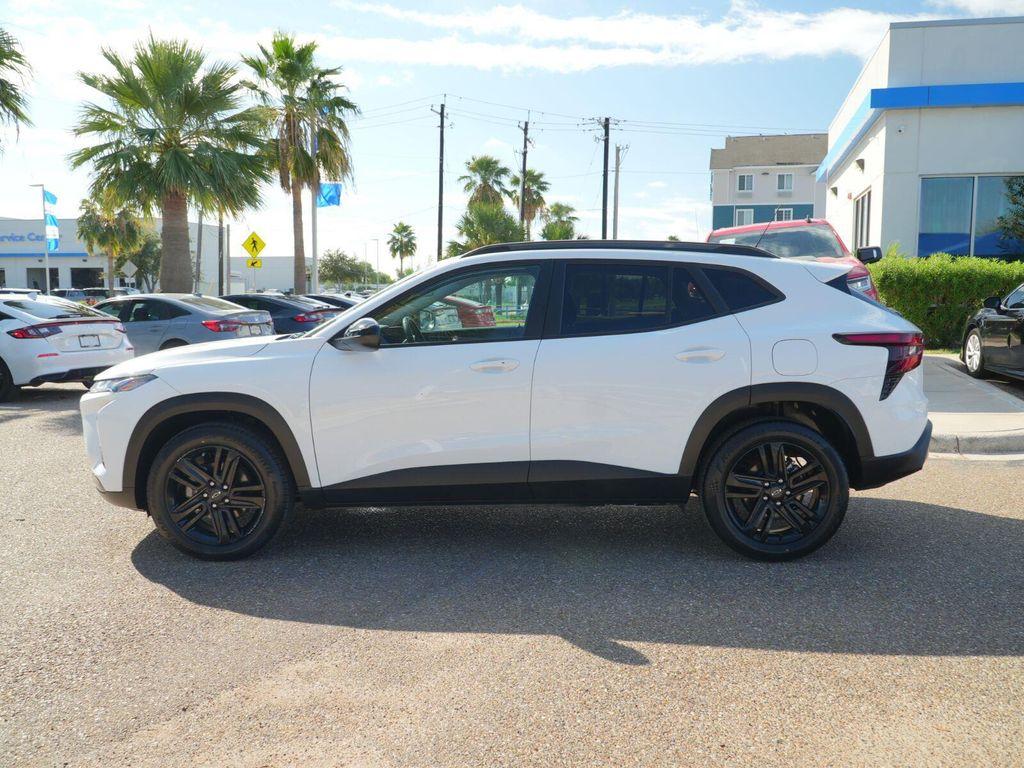 used 2024 Chevrolet Trax car, priced at $22,145