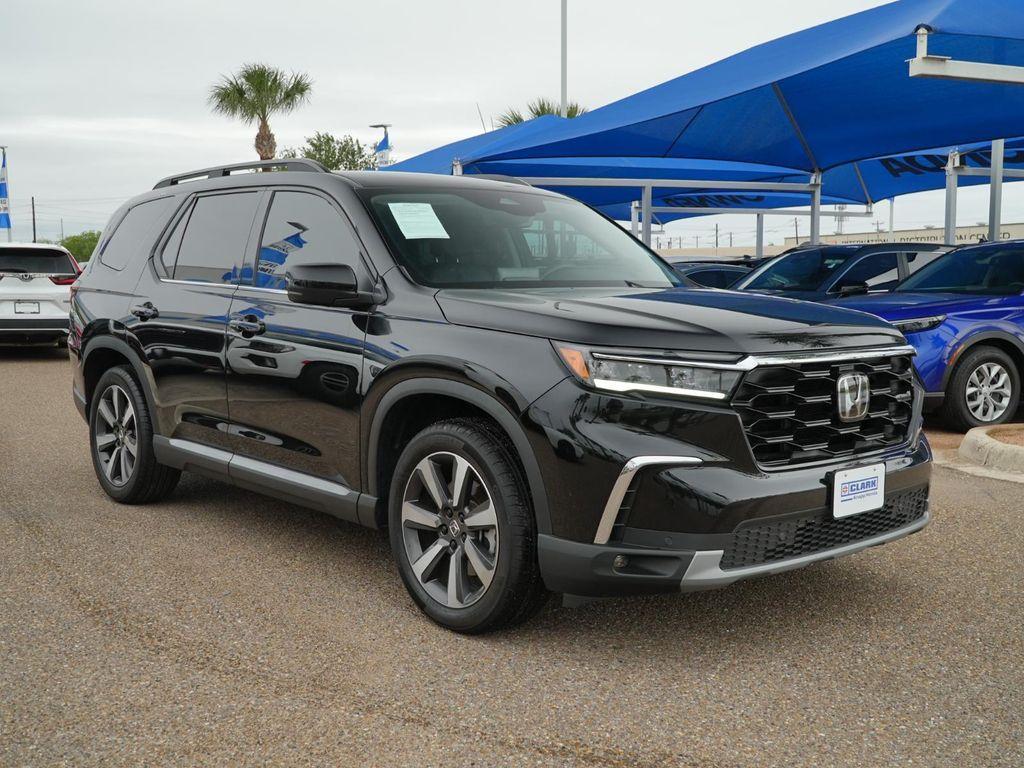 used 2025 Honda Pilot car, priced at $44,988