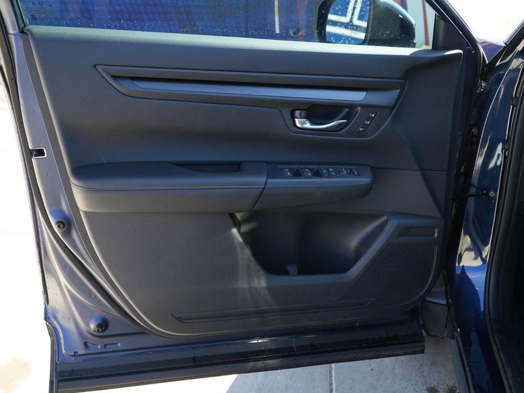 new 2026 Honda CR-V Hybrid car, priced at $38,568