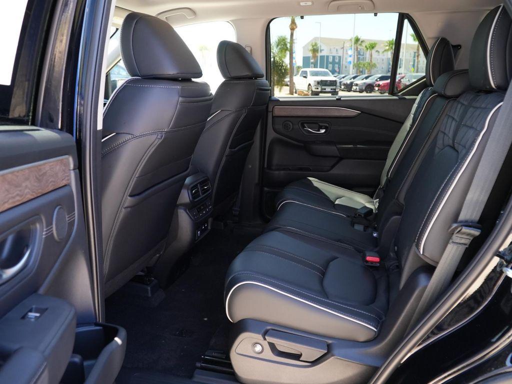 new 2026 Honda Pilot car, priced at $55,215