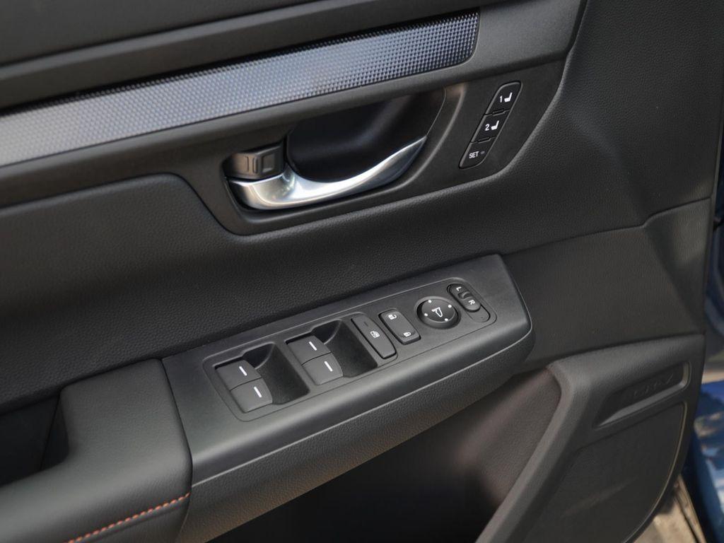 new 2026 Honda CR-V Hybrid car, priced at $39,596