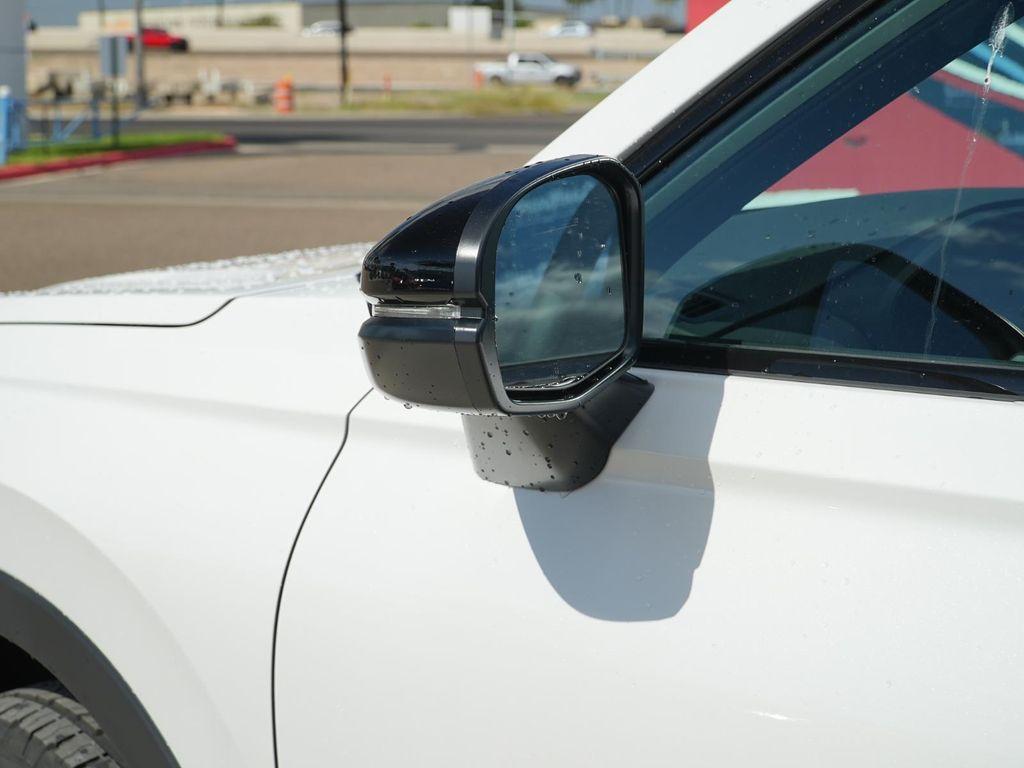 new 2026 Honda CR-V Hybrid car, priced at $39,077