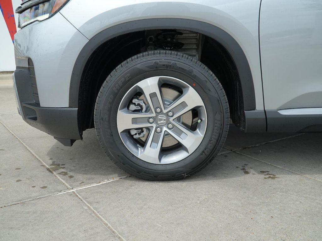 new 2026 Honda Pilot car, priced at $46,215