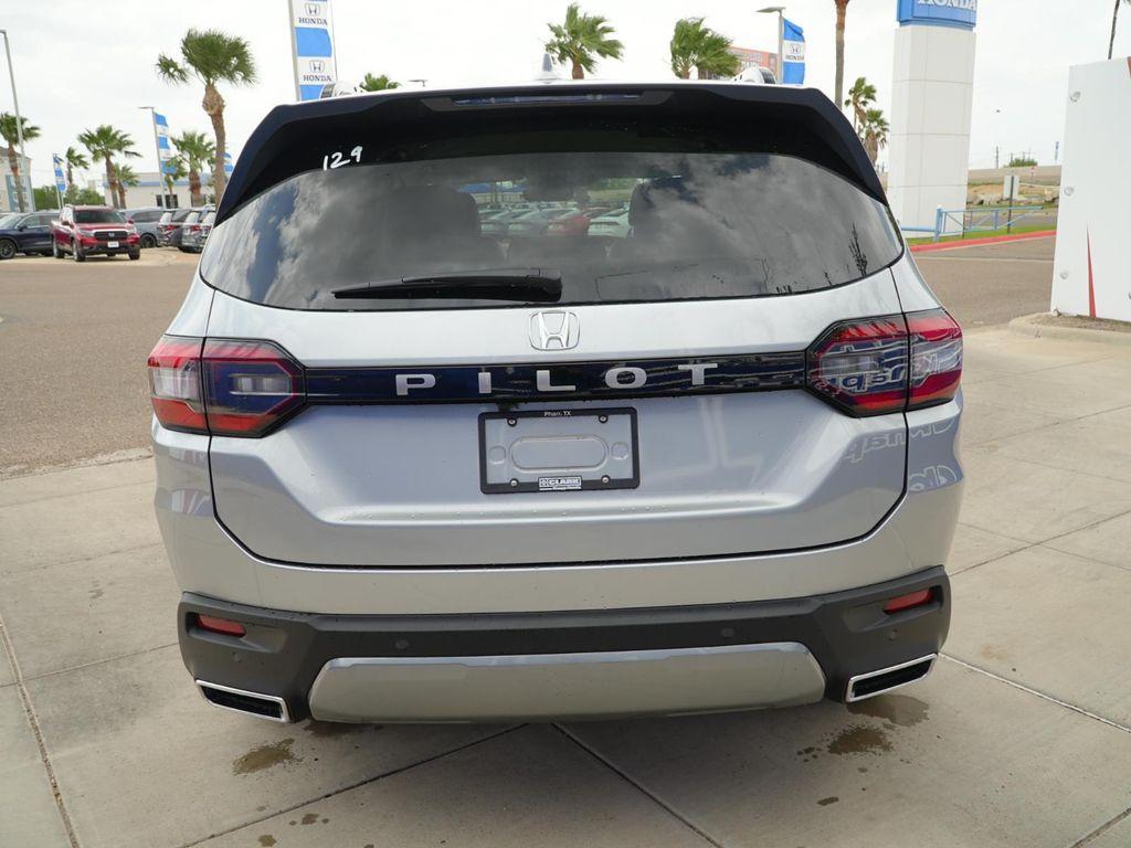 new 2026 Honda Pilot car, priced at $46,215