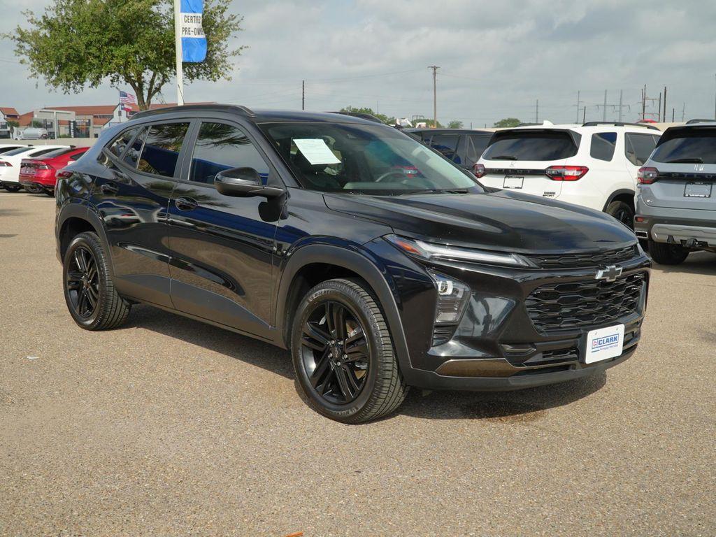 used 2024 Chevrolet Trax car, priced at $20,998