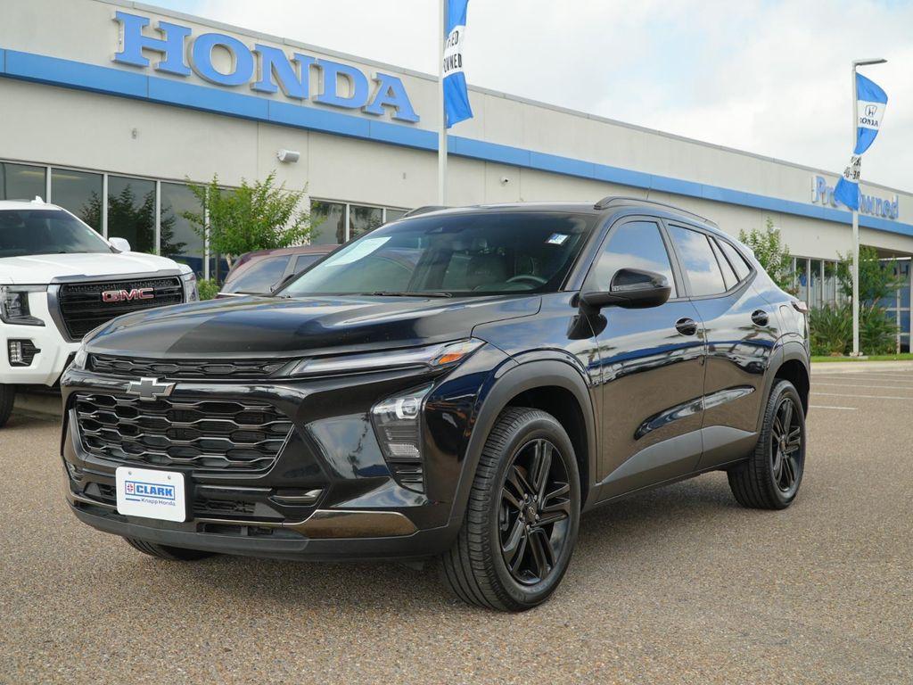 used 2024 Chevrolet Trax car, priced at $20,998