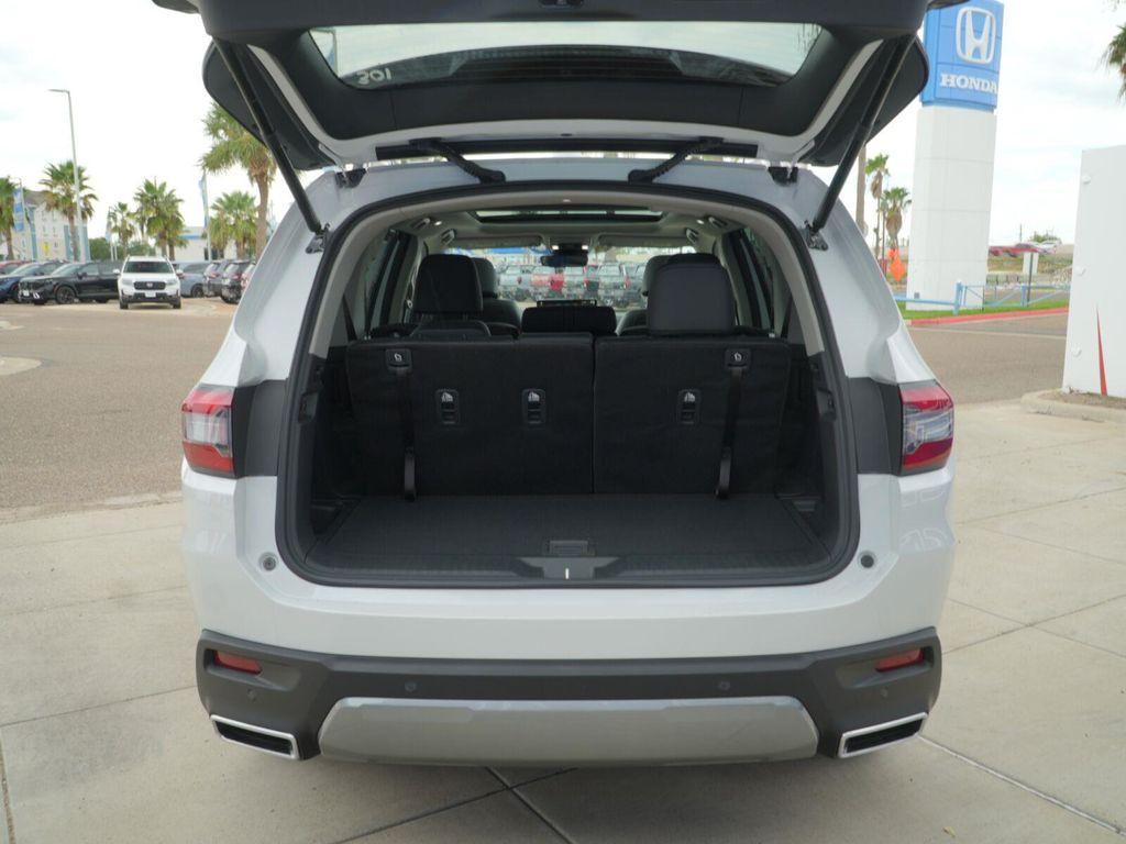 new 2026 Honda Pilot car, priced at $53,904