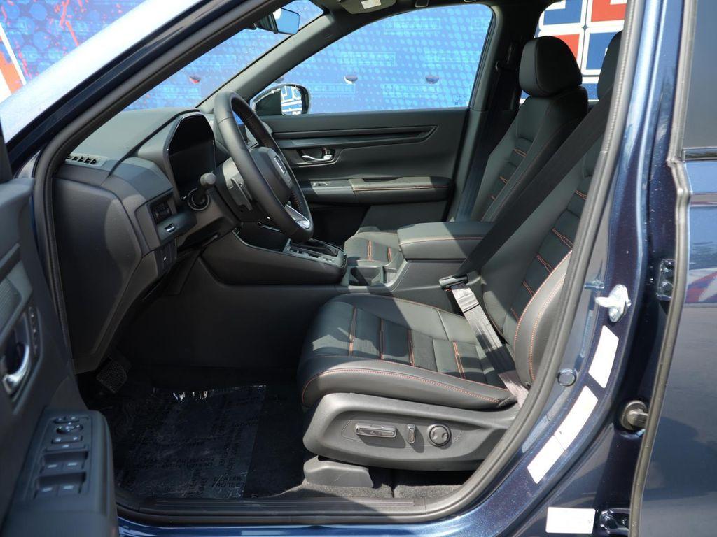 new 2026 Honda CR-V Hybrid car, priced at $39,596