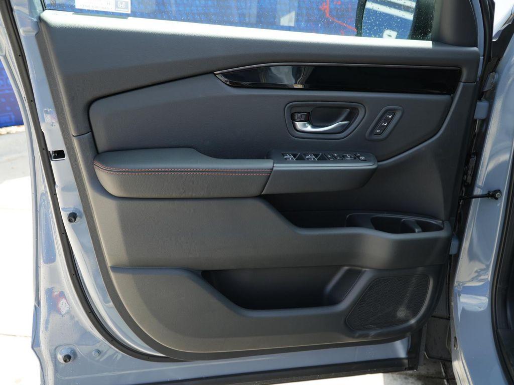 new 2026 Honda Pilot car, priced at $52,570