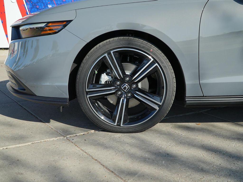 new 2025 Honda Accord Hybrid car, priced at $33,893
