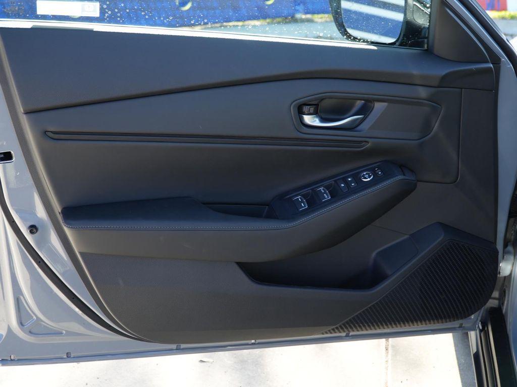 new 2025 Honda Accord Hybrid car, priced at $33,893