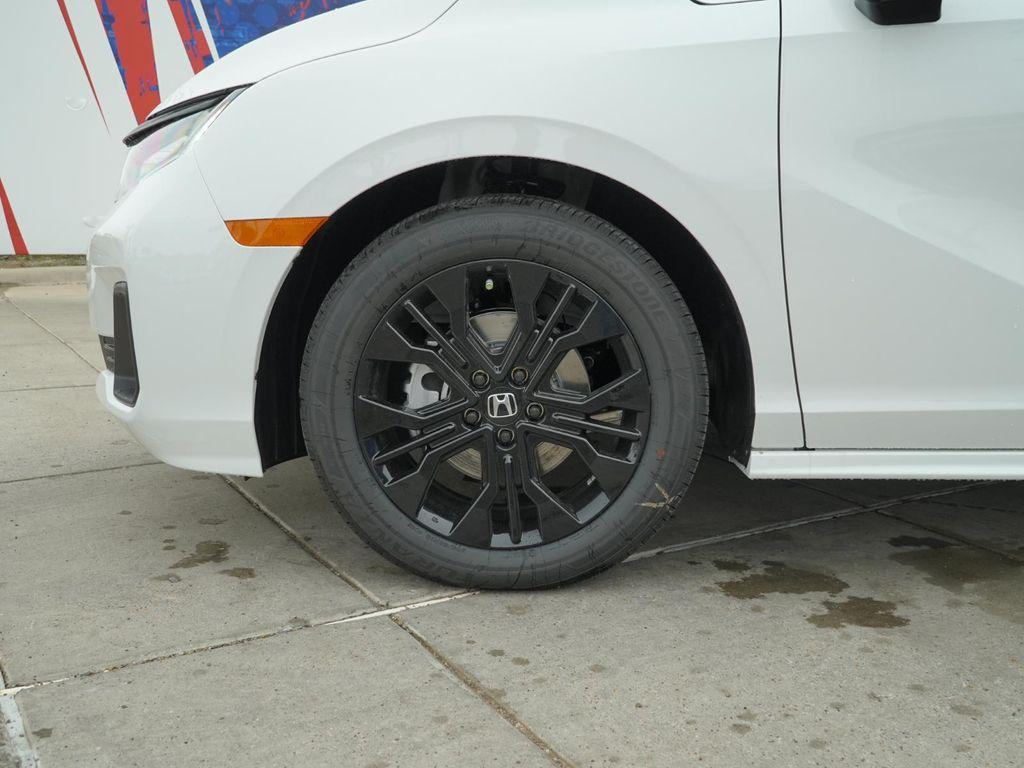 new 2026 Honda Odyssey car, priced at $44,236