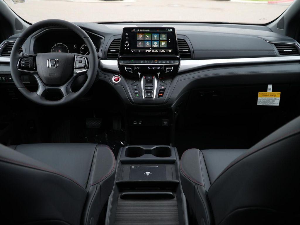 new 2026 Honda Odyssey car, priced at $44,236