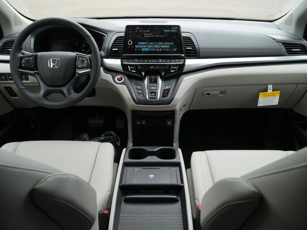 new 2026 Honda Odyssey car, priced at $43,732