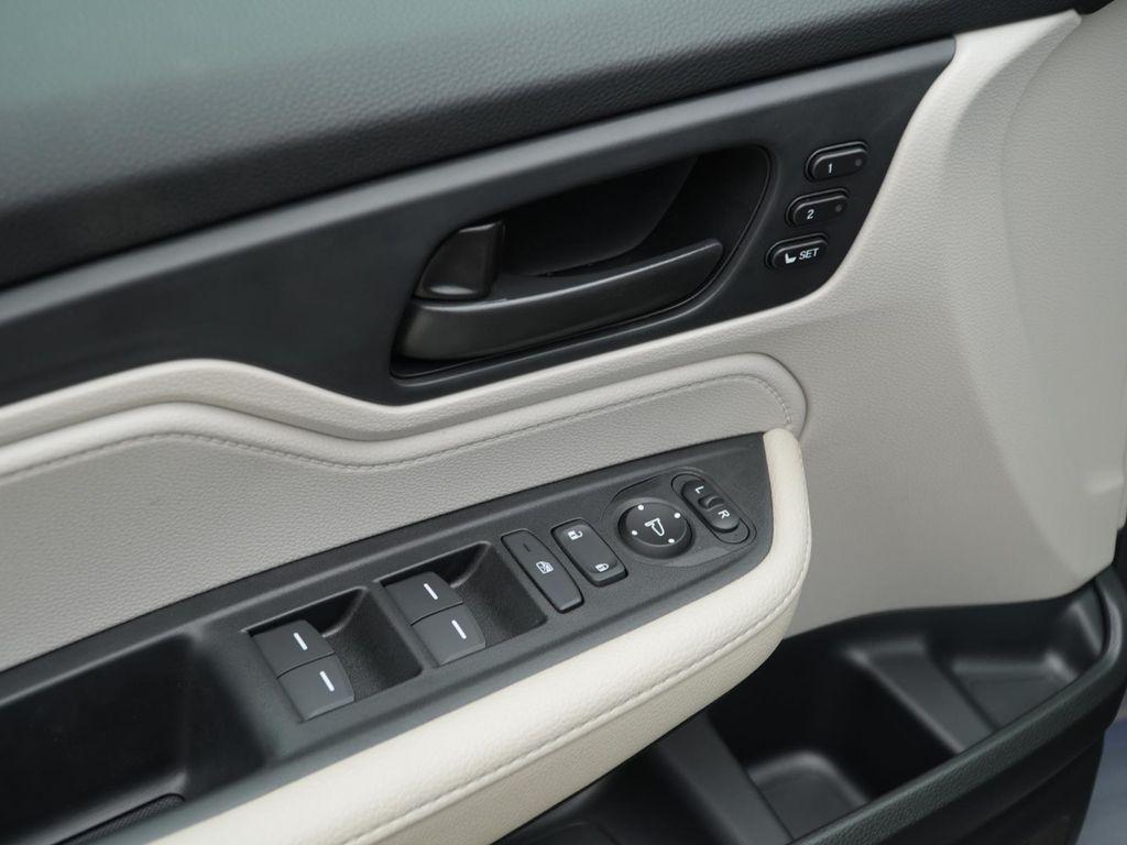 new 2026 Honda Odyssey car, priced at $43,732