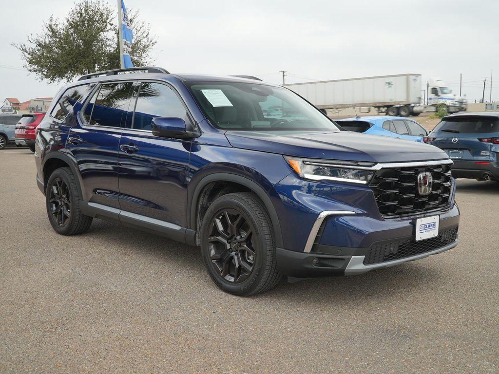 used 2025 Honda Pilot car, priced at $47,888