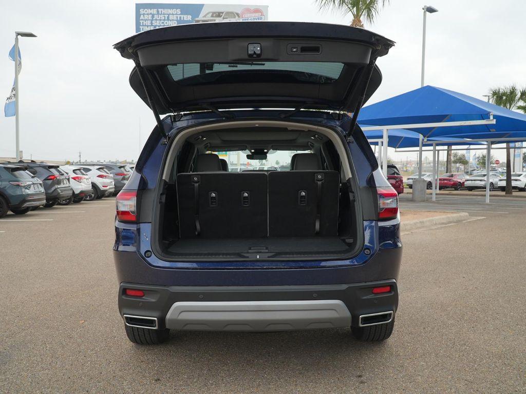 used 2025 Honda Pilot car, priced at $47,888