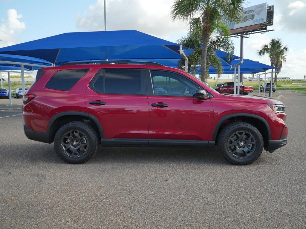used 2025 Honda Pilot car, priced at $45,113