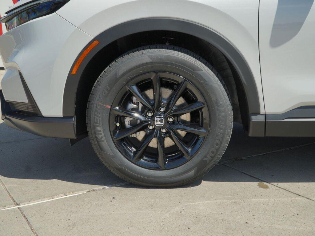 new 2026 Honda CR-V Hybrid car, priced at $39,455