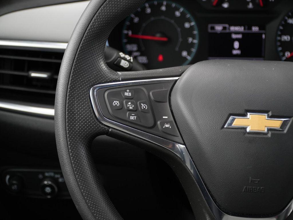 used 2023 Chevrolet Equinox car, priced at $21,888