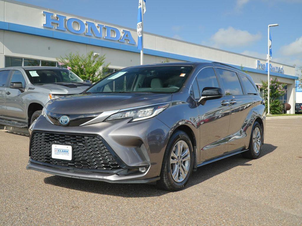 used 2022 Toyota Sienna car, priced at $35,990