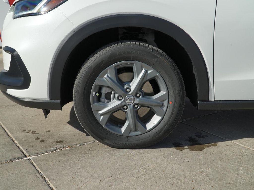 new 2026 Honda HR-V car, priced at $28,305