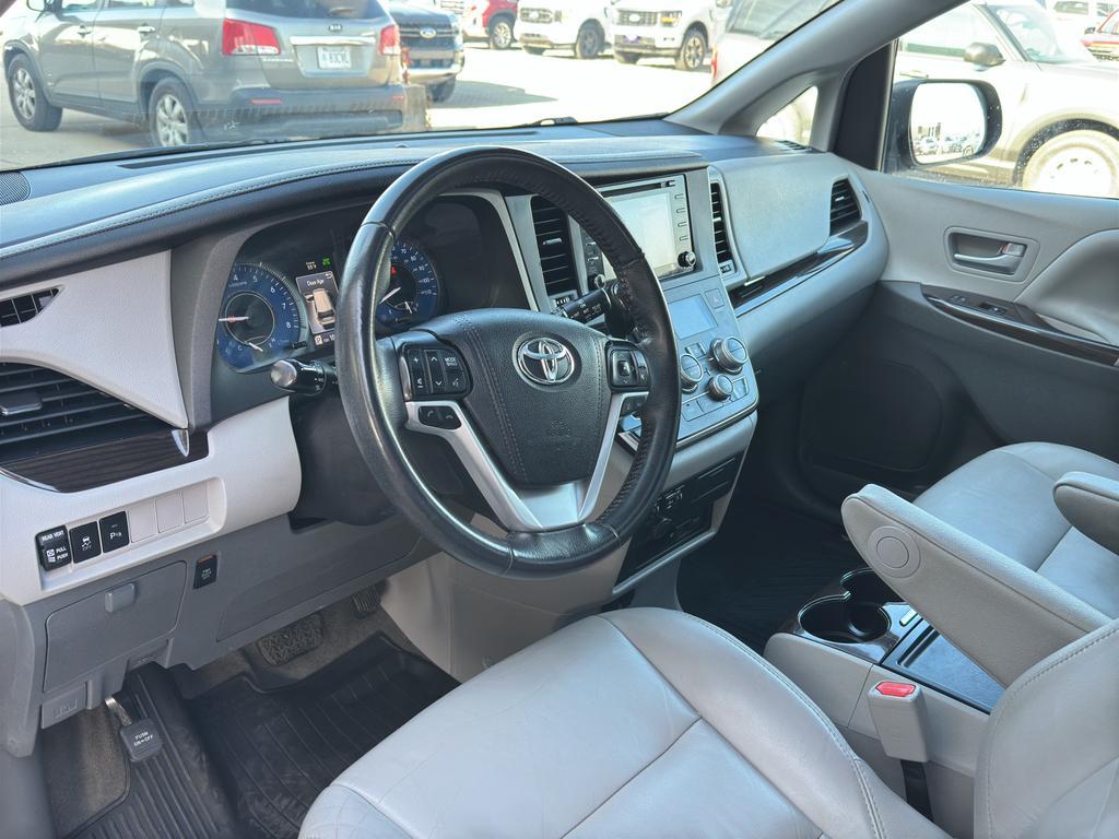 used 2018 Toyota Sienna car, priced at $25,550