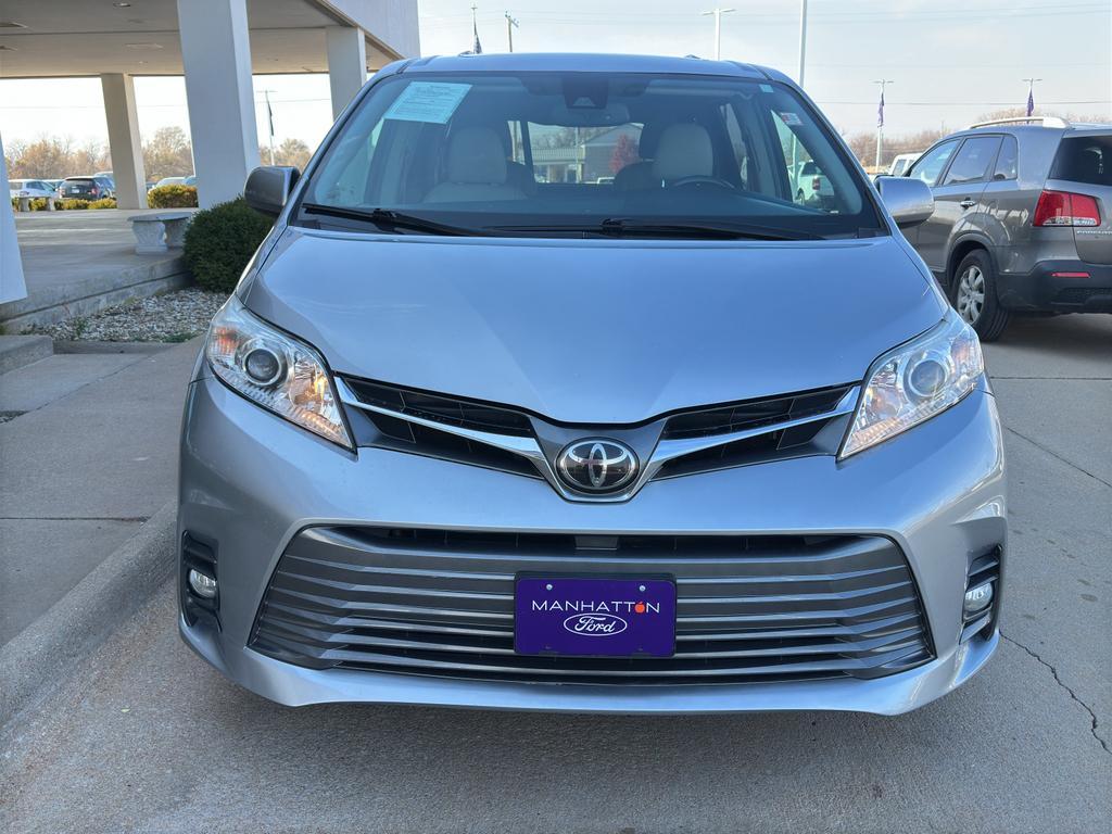 used 2018 Toyota Sienna car, priced at $25,550