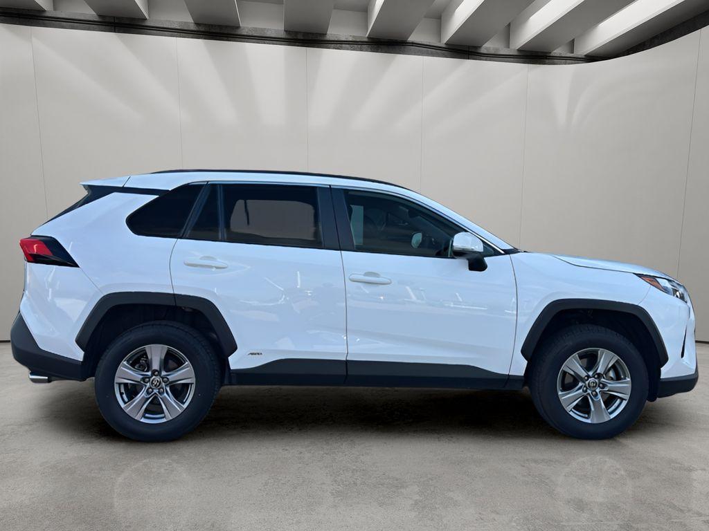 Ice 2024 Toyota RAV4 Hybrid XLE