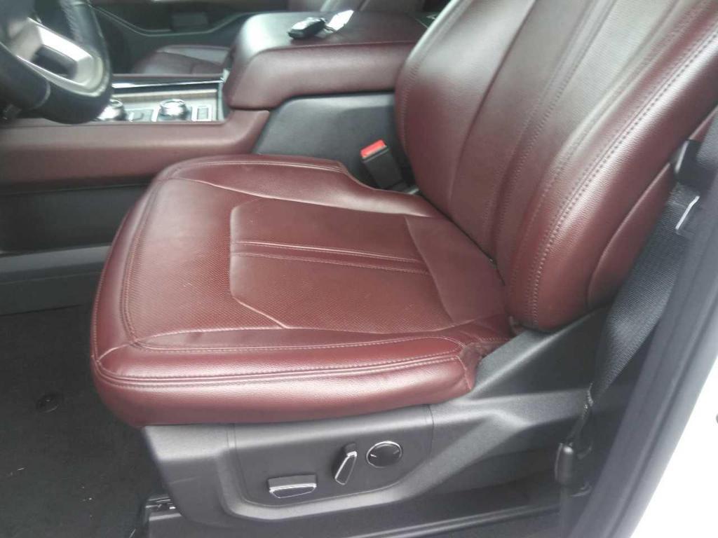 used 2024 Ford Expedition car, priced at $43,950