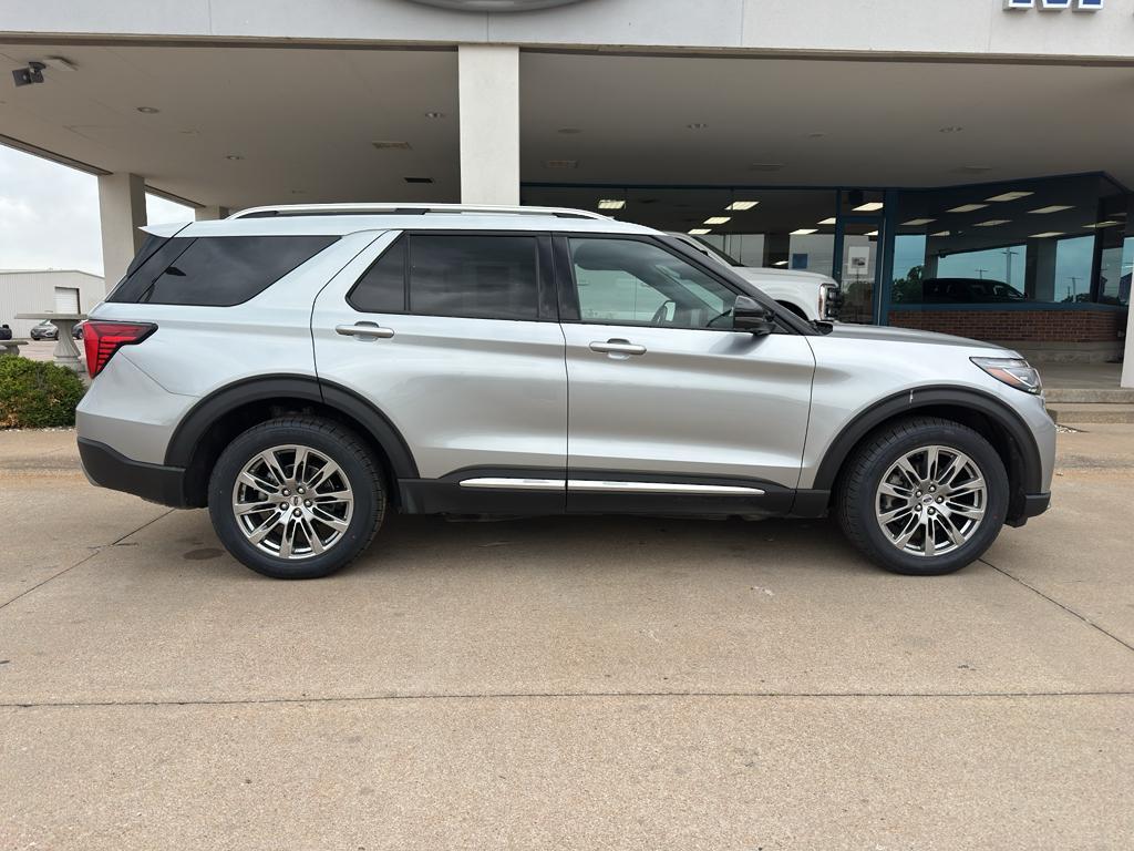 used 2025 Ford Explorer car, priced at $39,452
