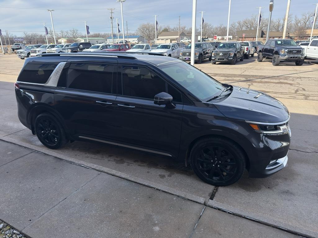 used 2024 Kia Carnival car, priced at $37,950