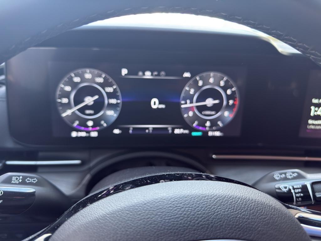 used 2024 Kia Carnival car, priced at $37,950